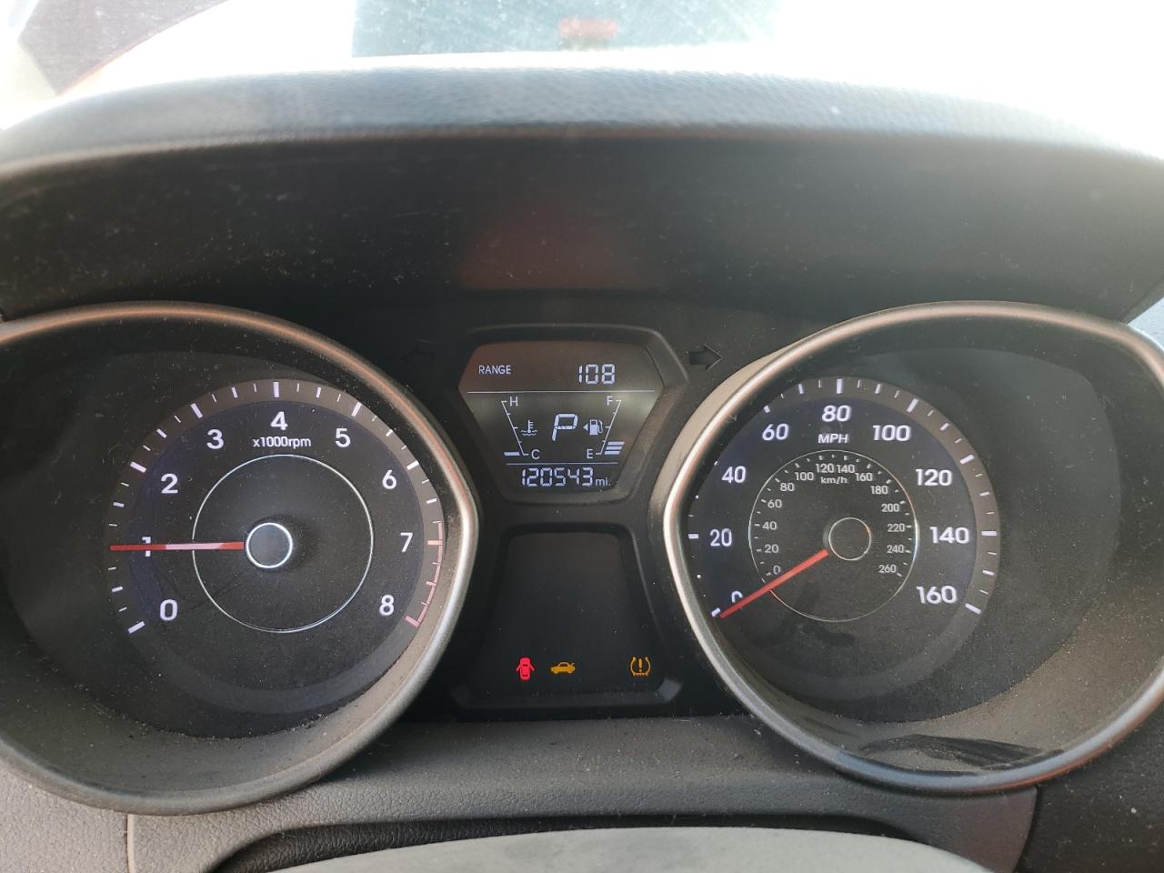 2015 Hyundai Elantra - Image 9
