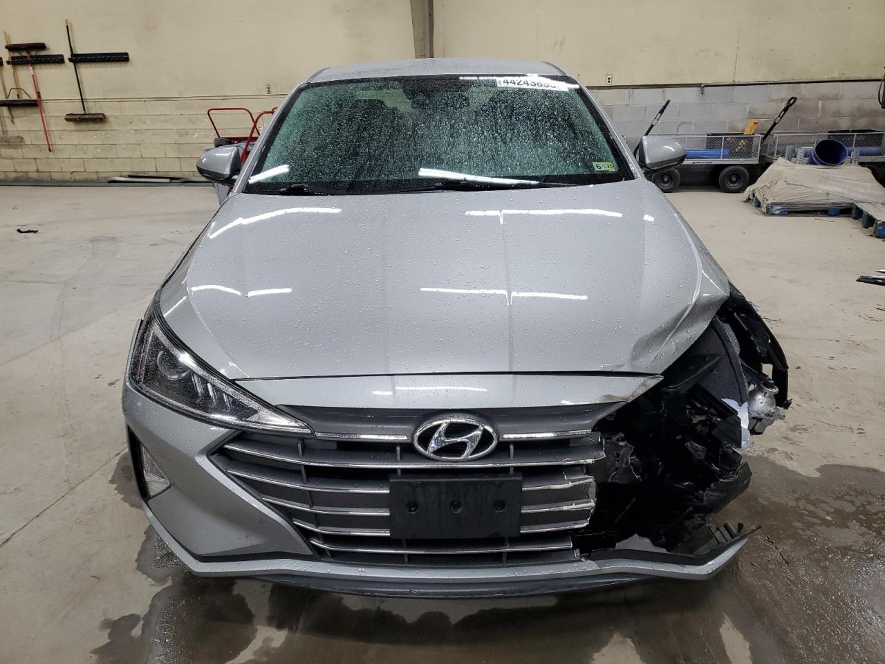 2020 Hyundai Elantra - Image 5