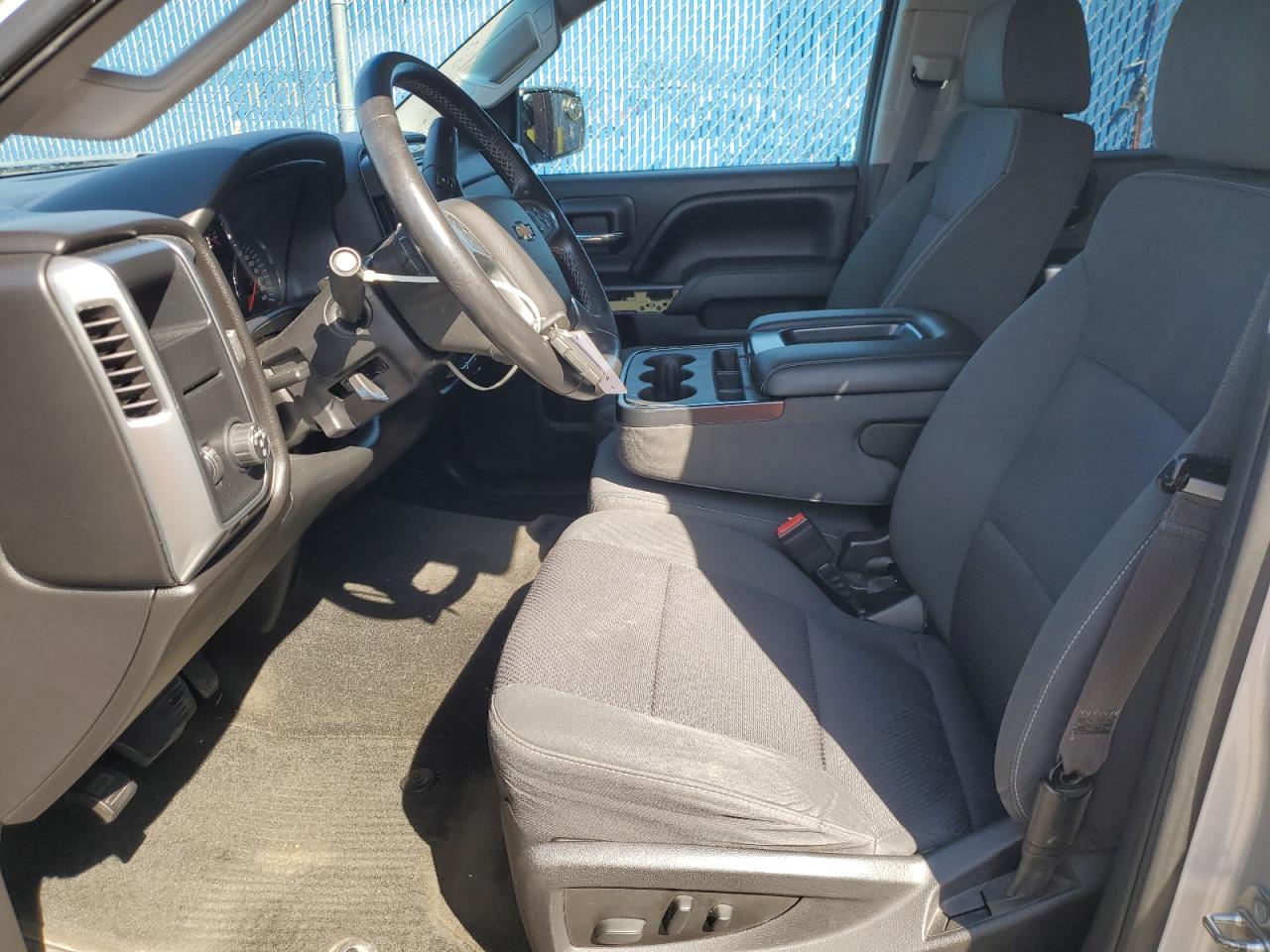 2016 Chevrolet Silverado - Image 7