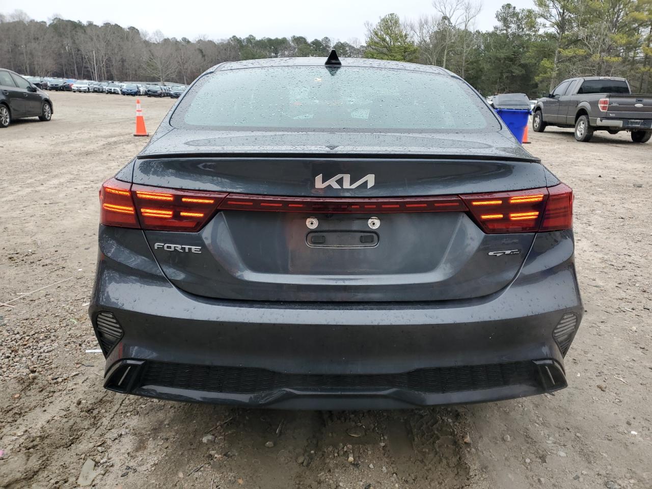 2023 Kia Forte - Image 6