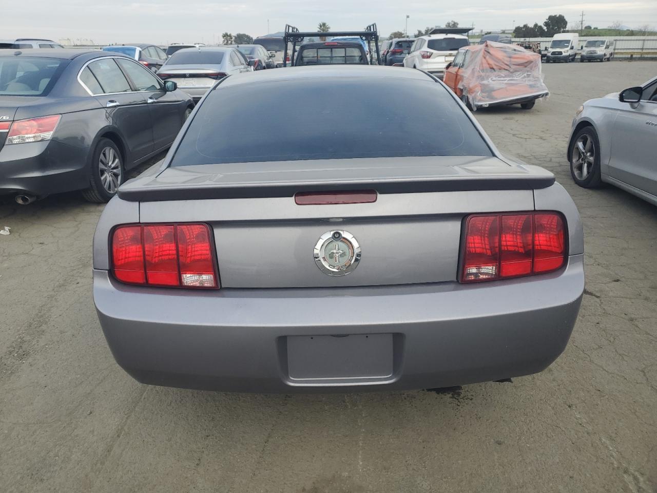 2007 Ford Mustang - Image 6