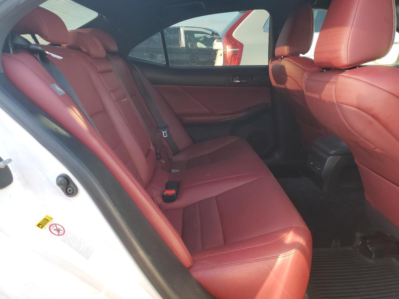 2014 Lexus IS - Image 10