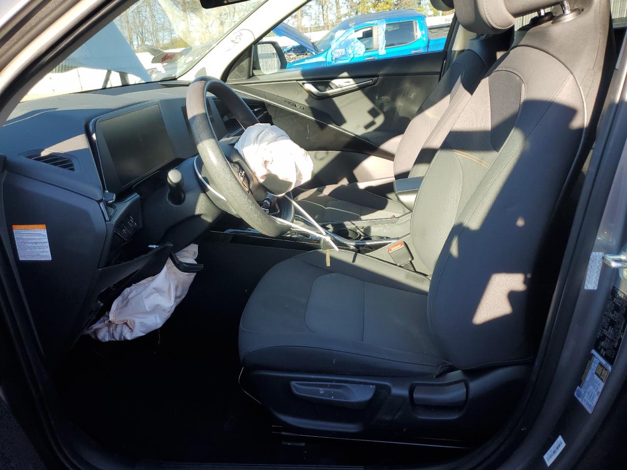 2023 Kia Niro - Image 7