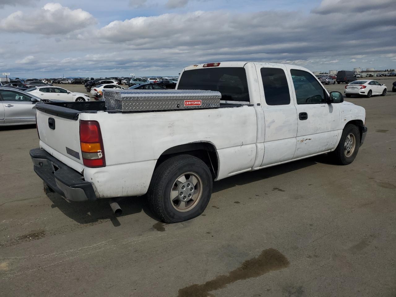 2001 Chevrolet Silverado - Image 3