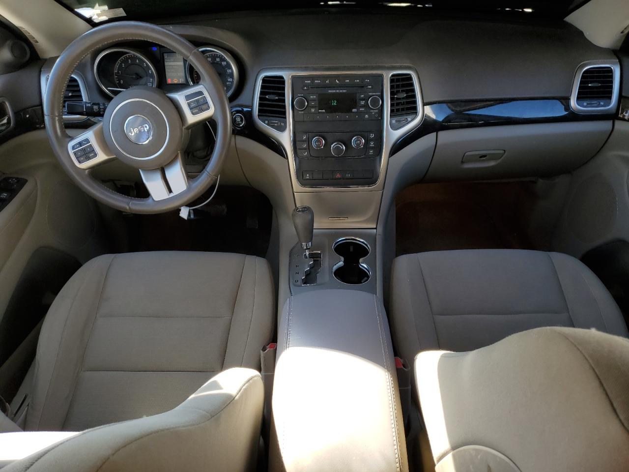 2012 Jeep Grand Cherokee - Image 8