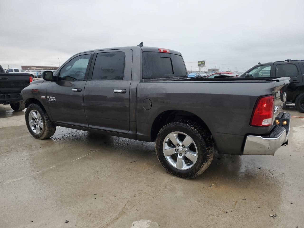 2015 RAM 1500 - Image 2