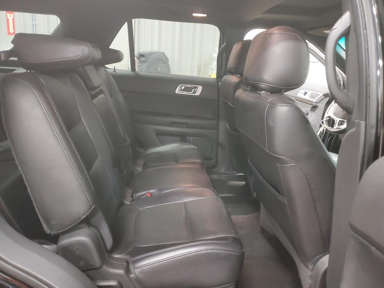 2013 Ford Explorer - Image 10