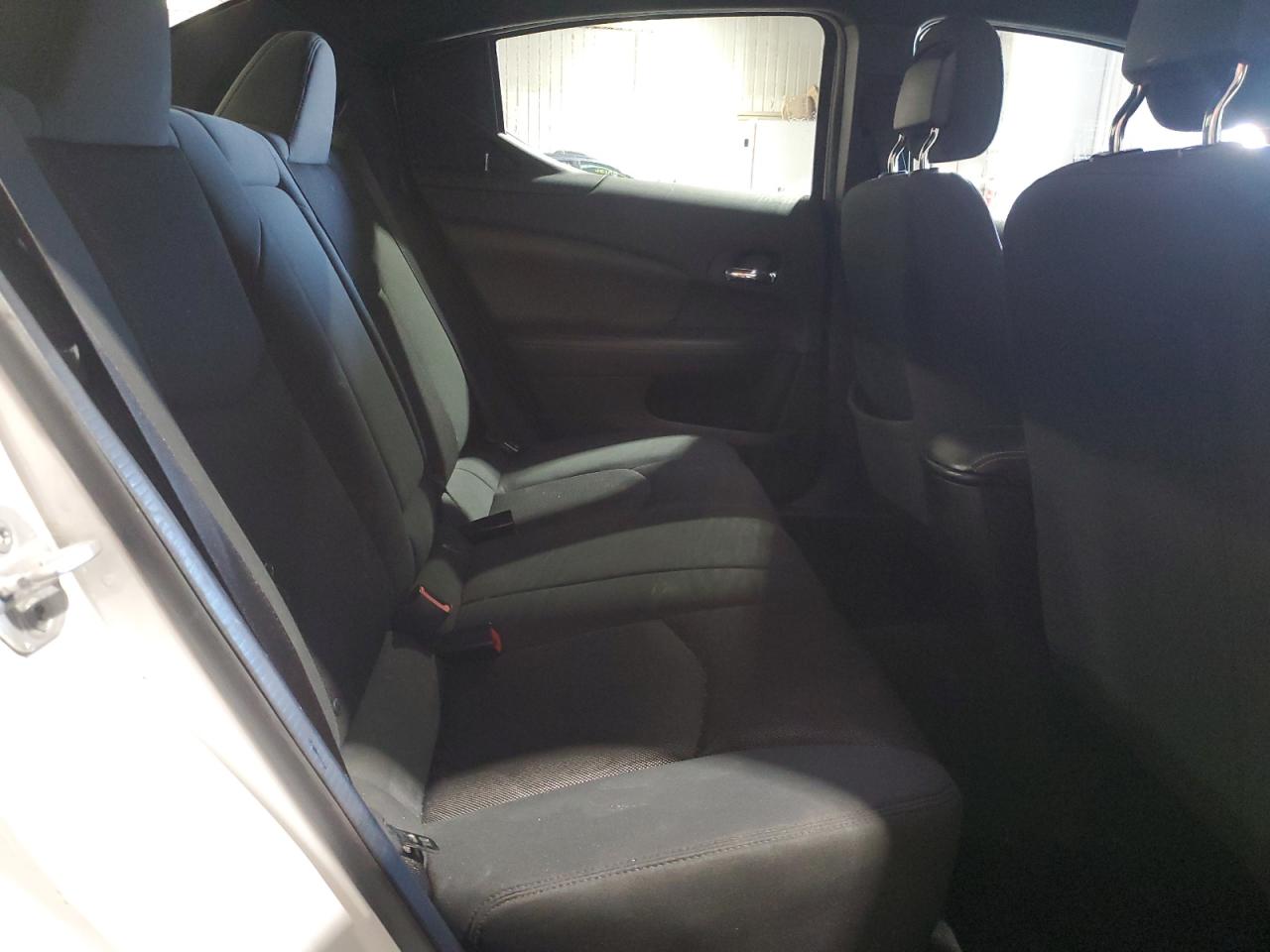 2012 Dodge Avenger - Image 10