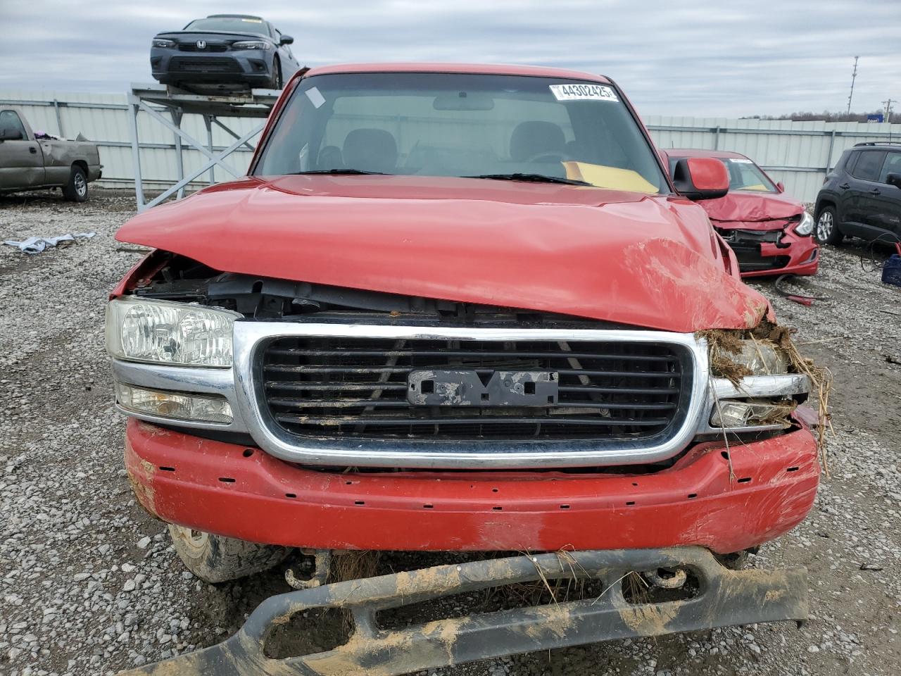 2000 GMC Sierra - Image 5