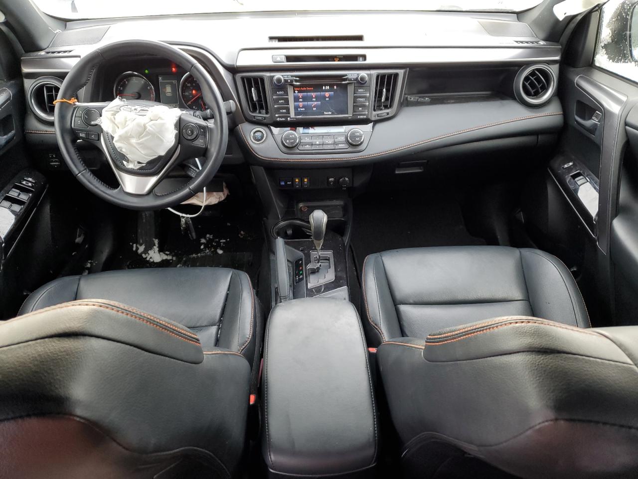 2016 Toyota RAV 4 - Image 8