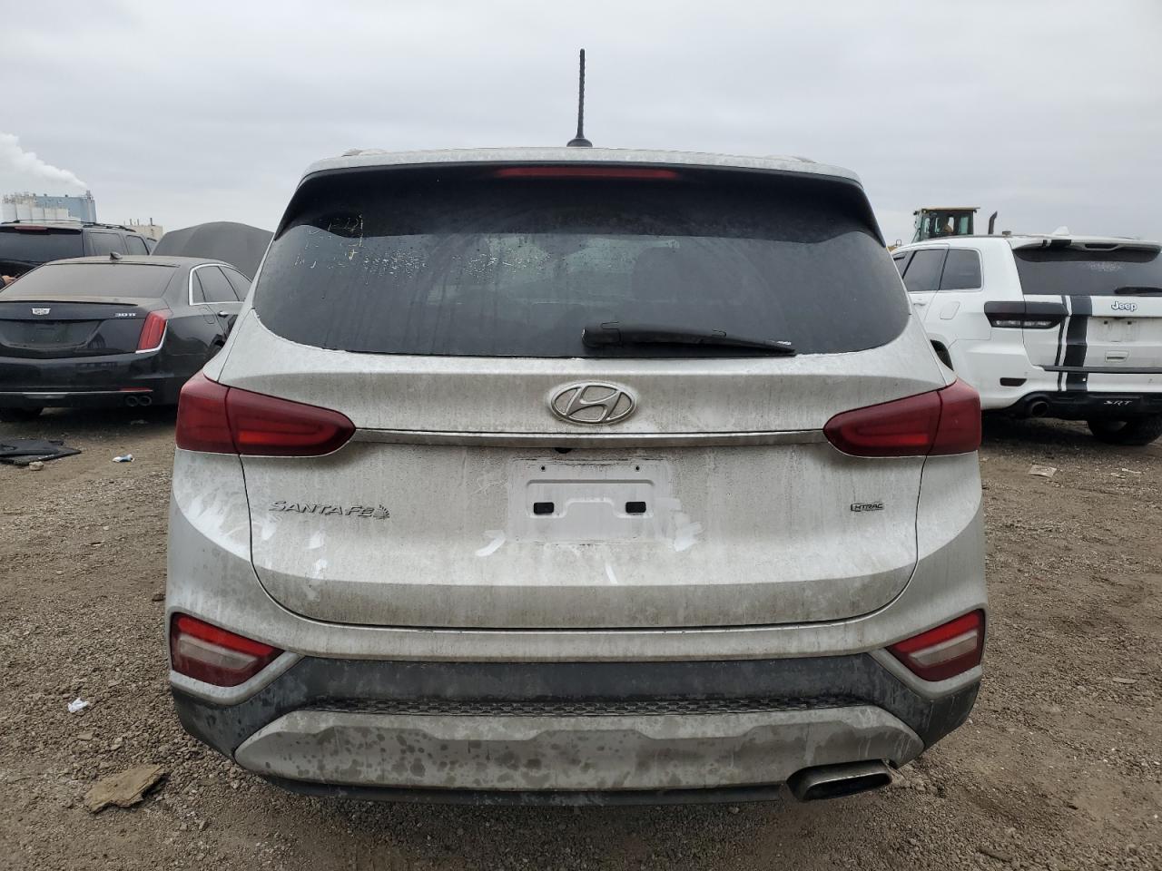 2019 Hyundai Santa Fe - Image 6