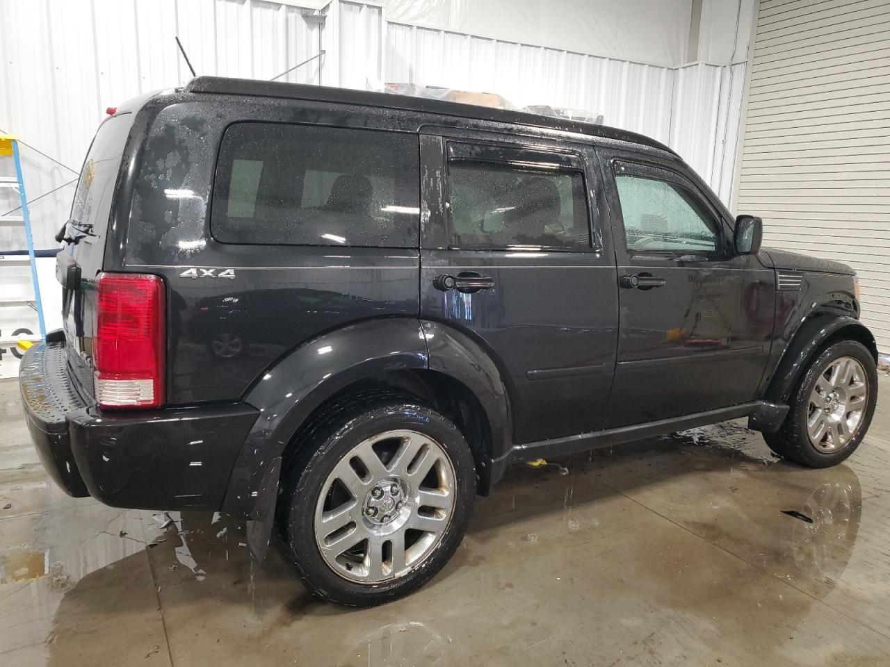 2010 Dodge Nitro - Image 3