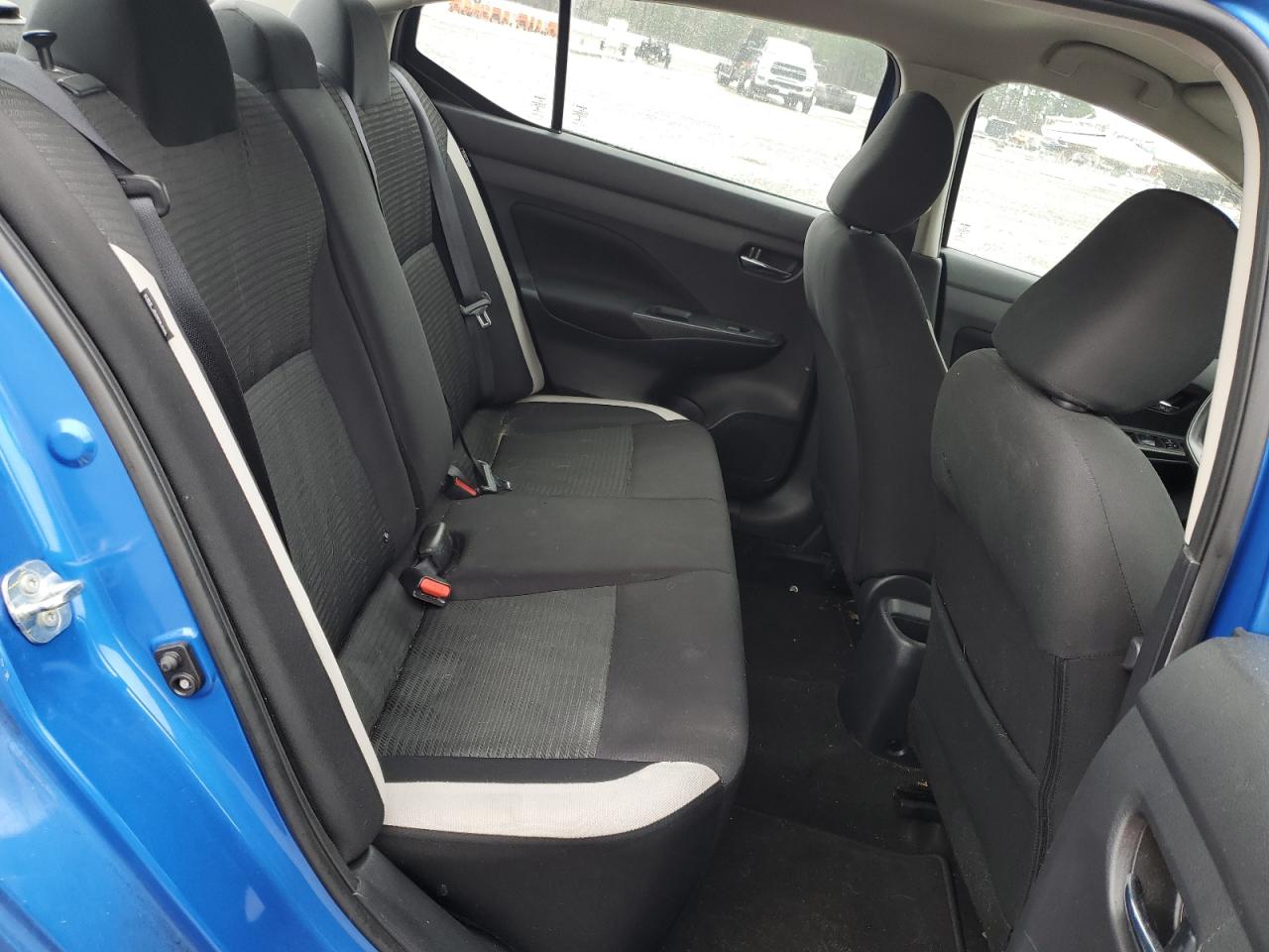 2021 Nissan Versa - Image 10