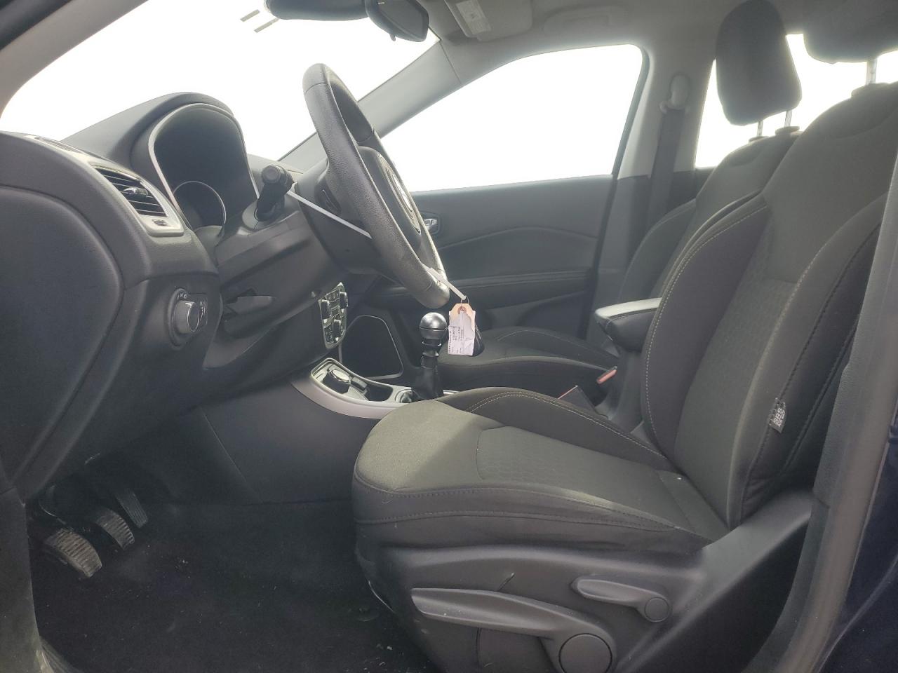 2020 Jeep Compass - Image 7