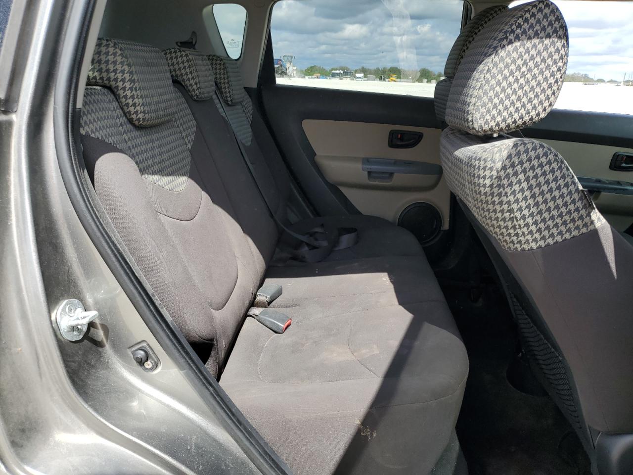 2010 Kia Soul - Image 10