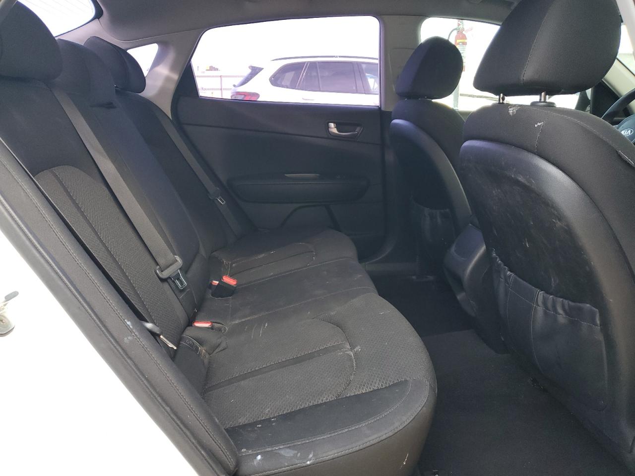 2016 Kia Optima - Image 10