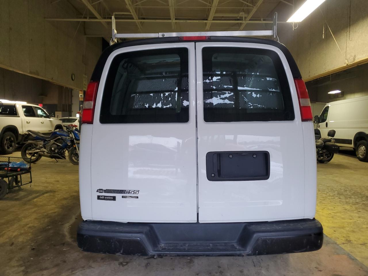 2014 Chevrolet Express - Image 6