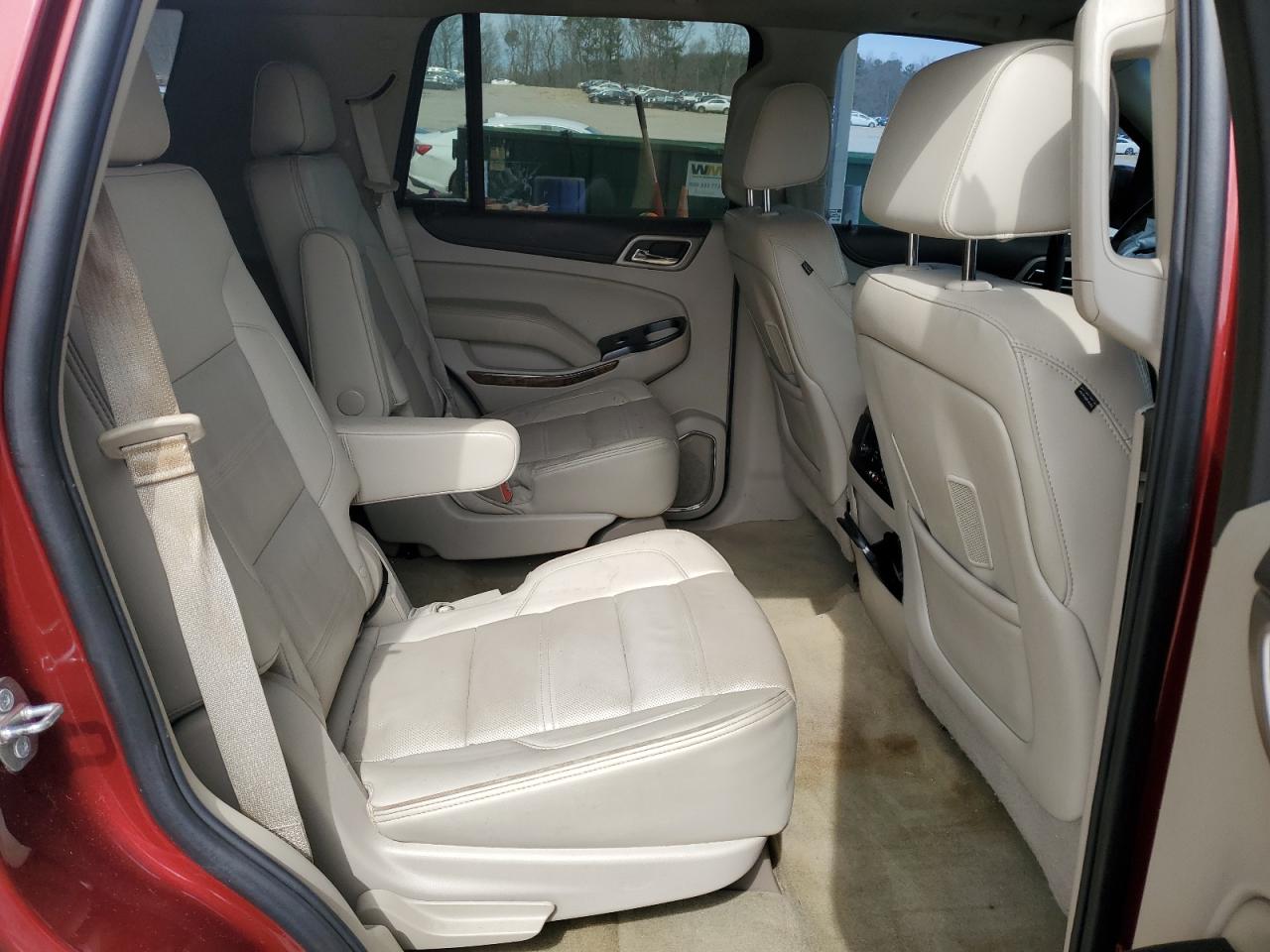 2016 GMC Yukon - Image 11