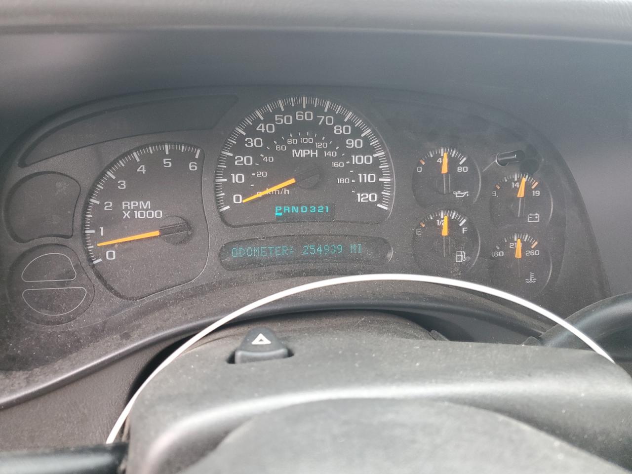 2004 Chevrolet Tahoe - Image 9