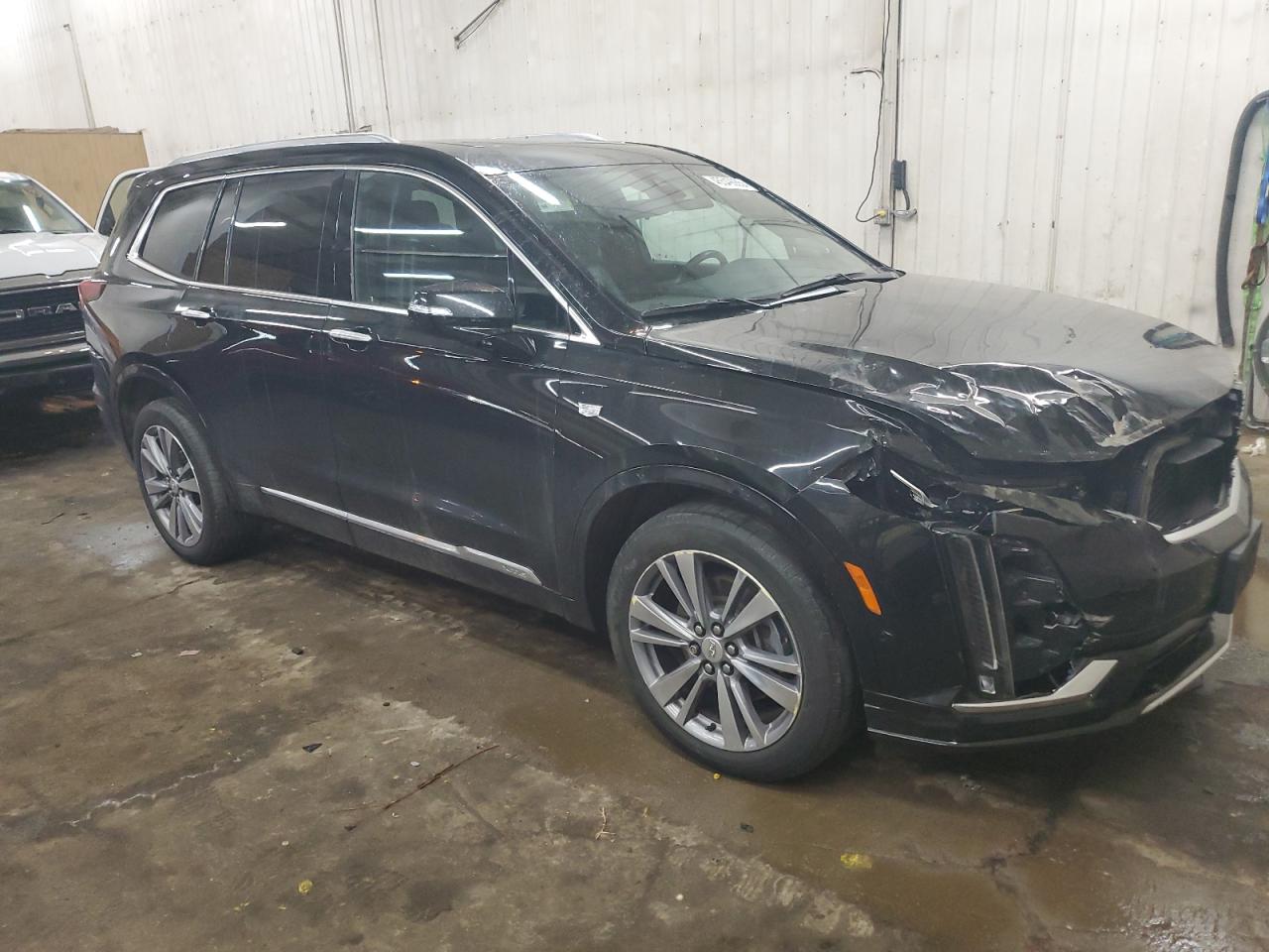 2020 Cadillac XT6 - Image 4