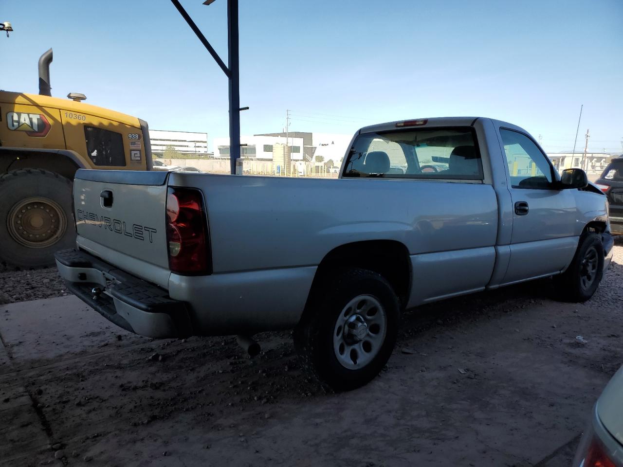 2005 Chevrolet Silverado - Image 3