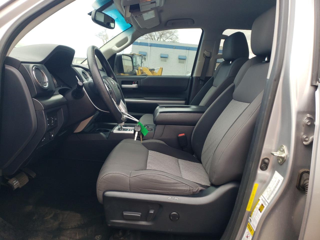 2017 Toyota Tundra - Image 7