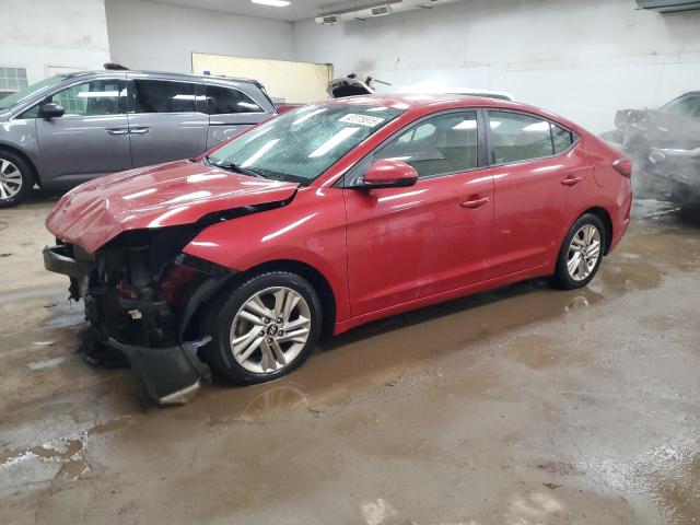  HYUNDAI ELANTRA 2019 Czerwony