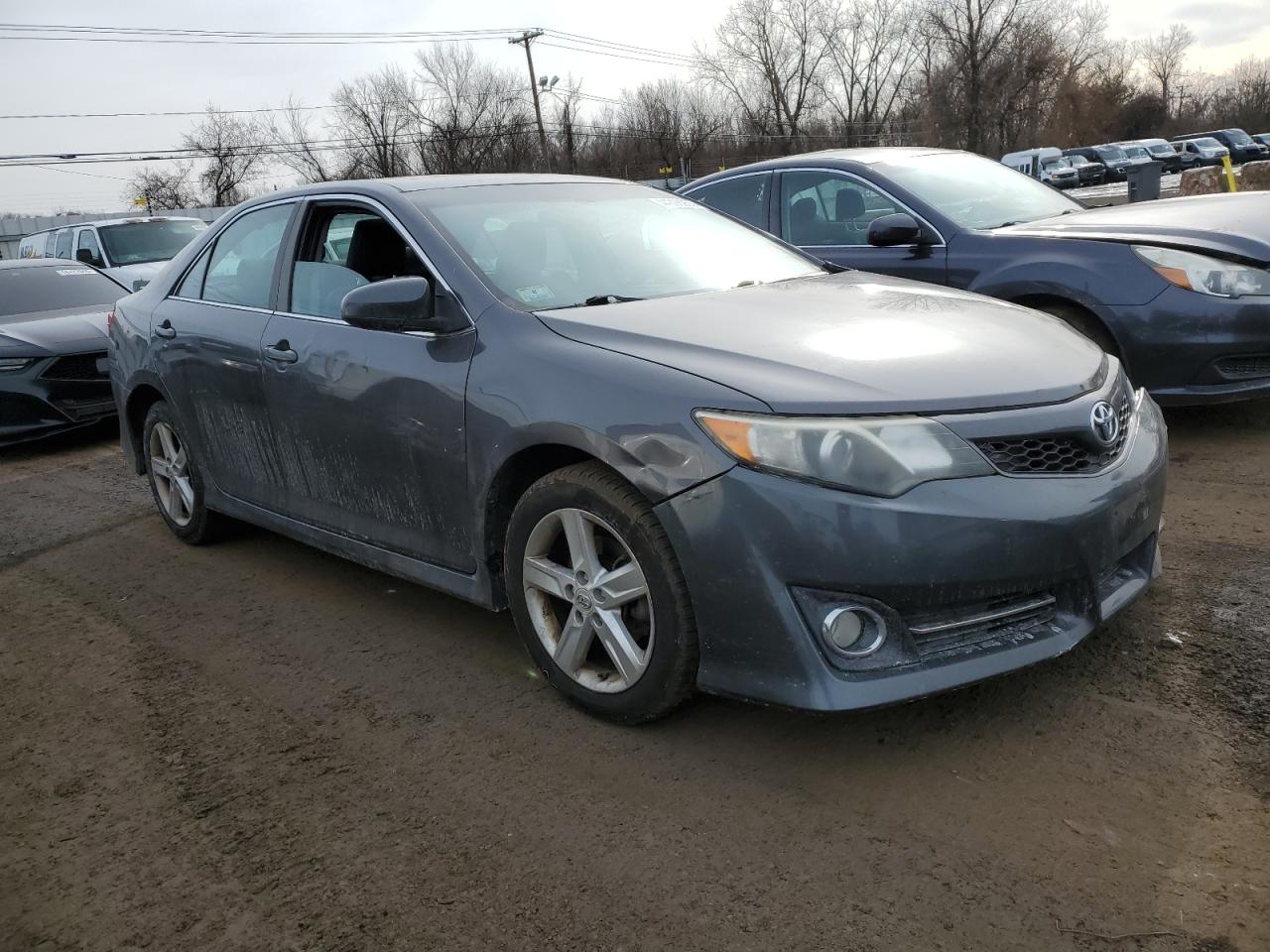 2013 Toyota Camry - Image 4