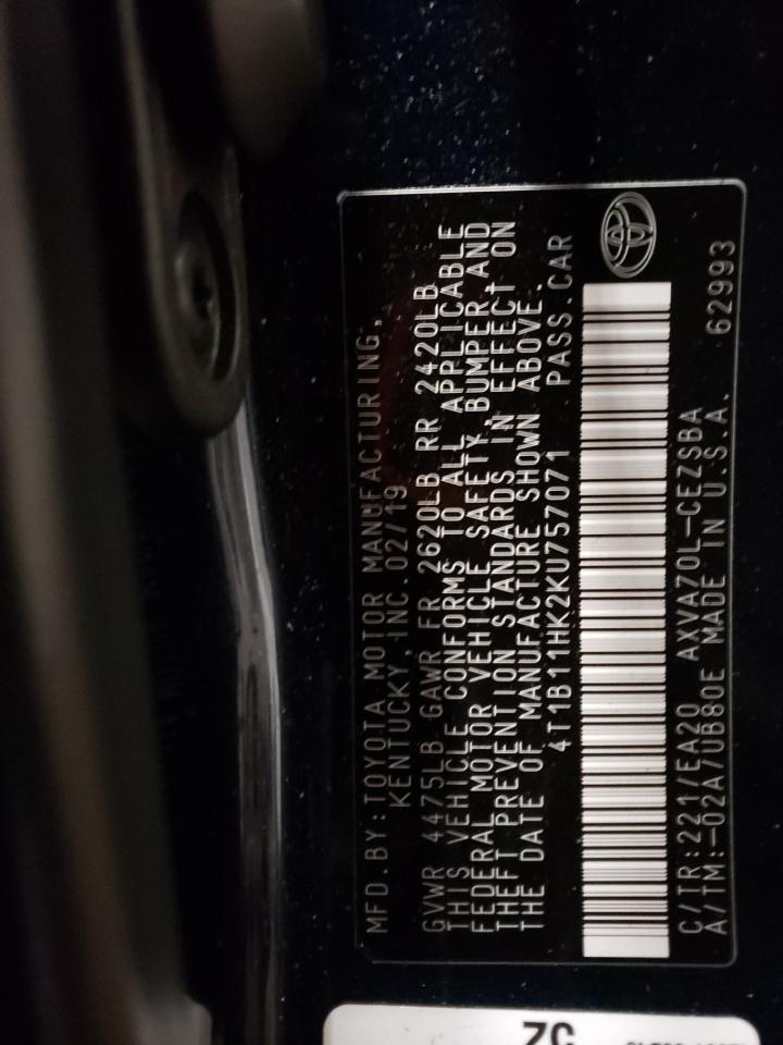 2019 Toyota Camry - Image 12