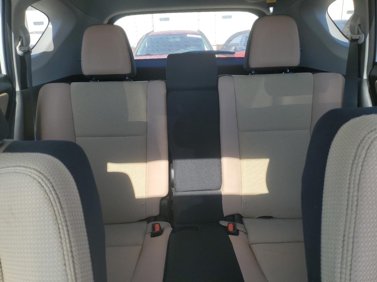 2016 Toyota RAV 4 - Image 10