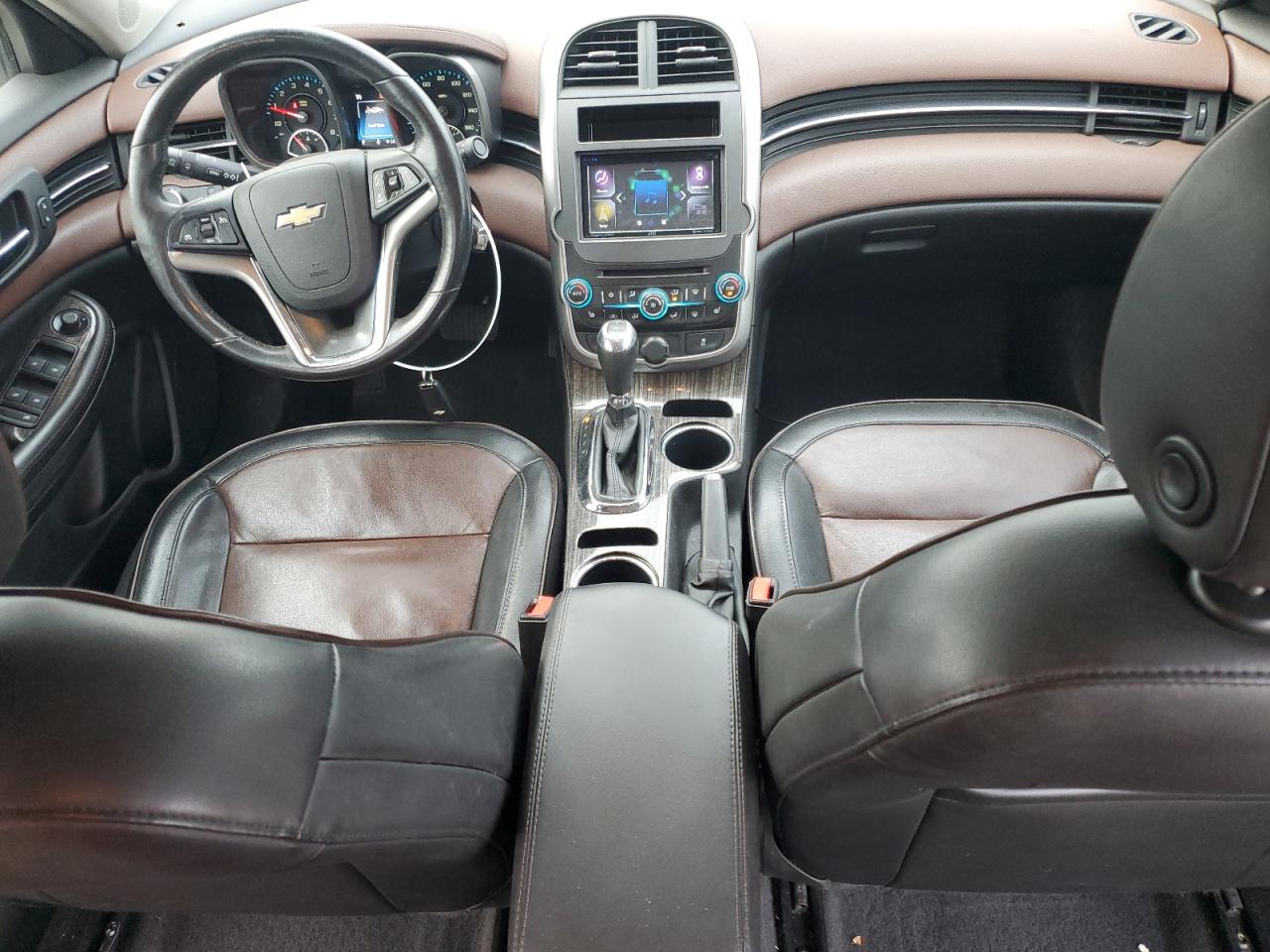 2016 Chevrolet Malibu - Image 8