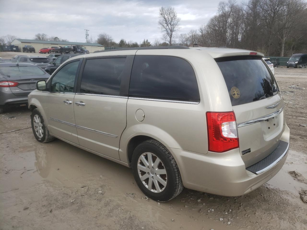 2012 Chrysler Town & Country - Image 2