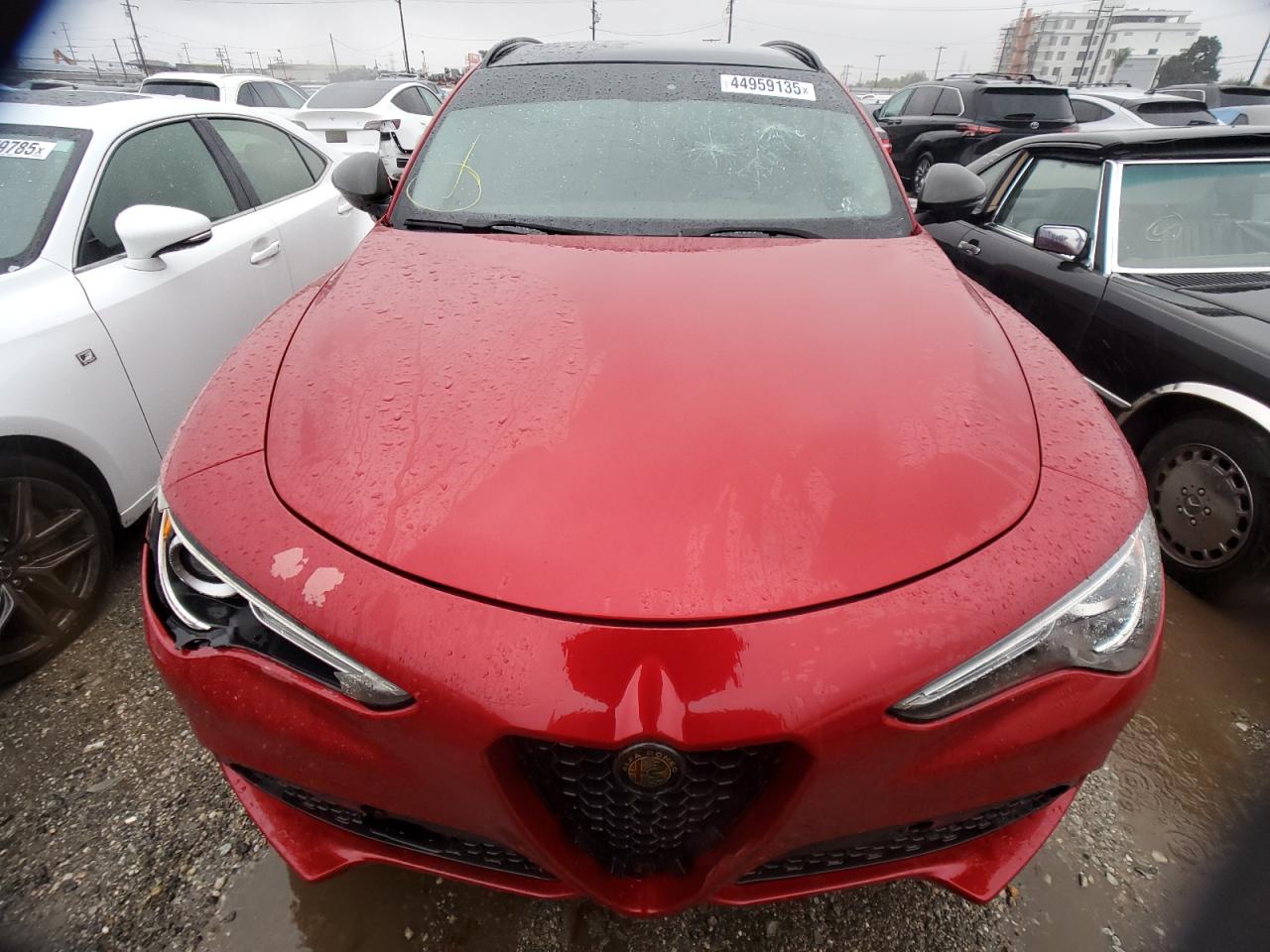 2018 Alfa Romeo Stelvio - Image 5