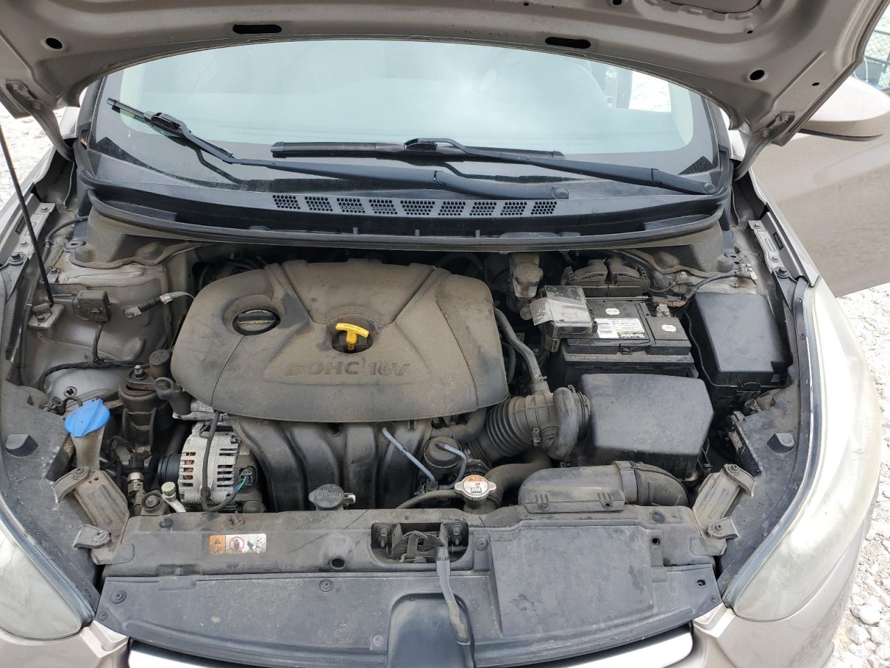 2015 Hyundai Elantra - Image 11