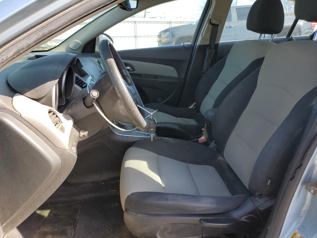 2012 Chevrolet Cruze - Image 7