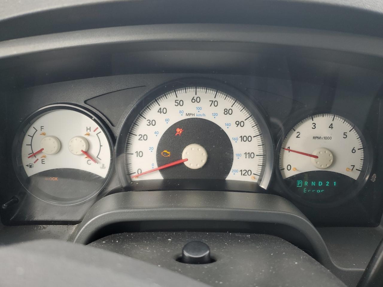2005 Dodge Dakota - Image 9