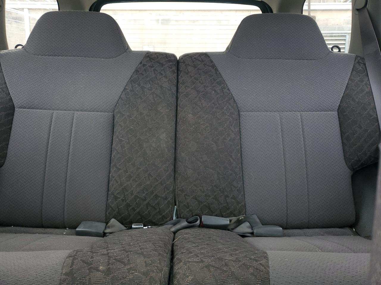 2000 Nissan XTerra - Image 10