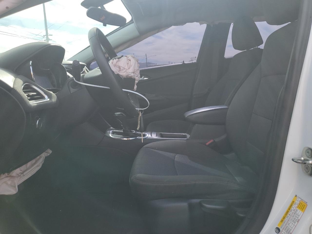 2019 Chevrolet Cruze - Image 7