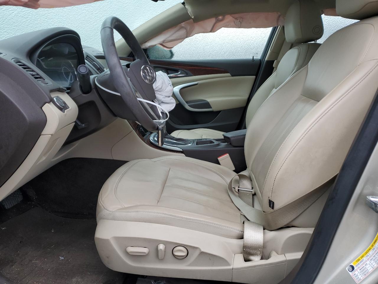 2016 Buick Regal - Image 7