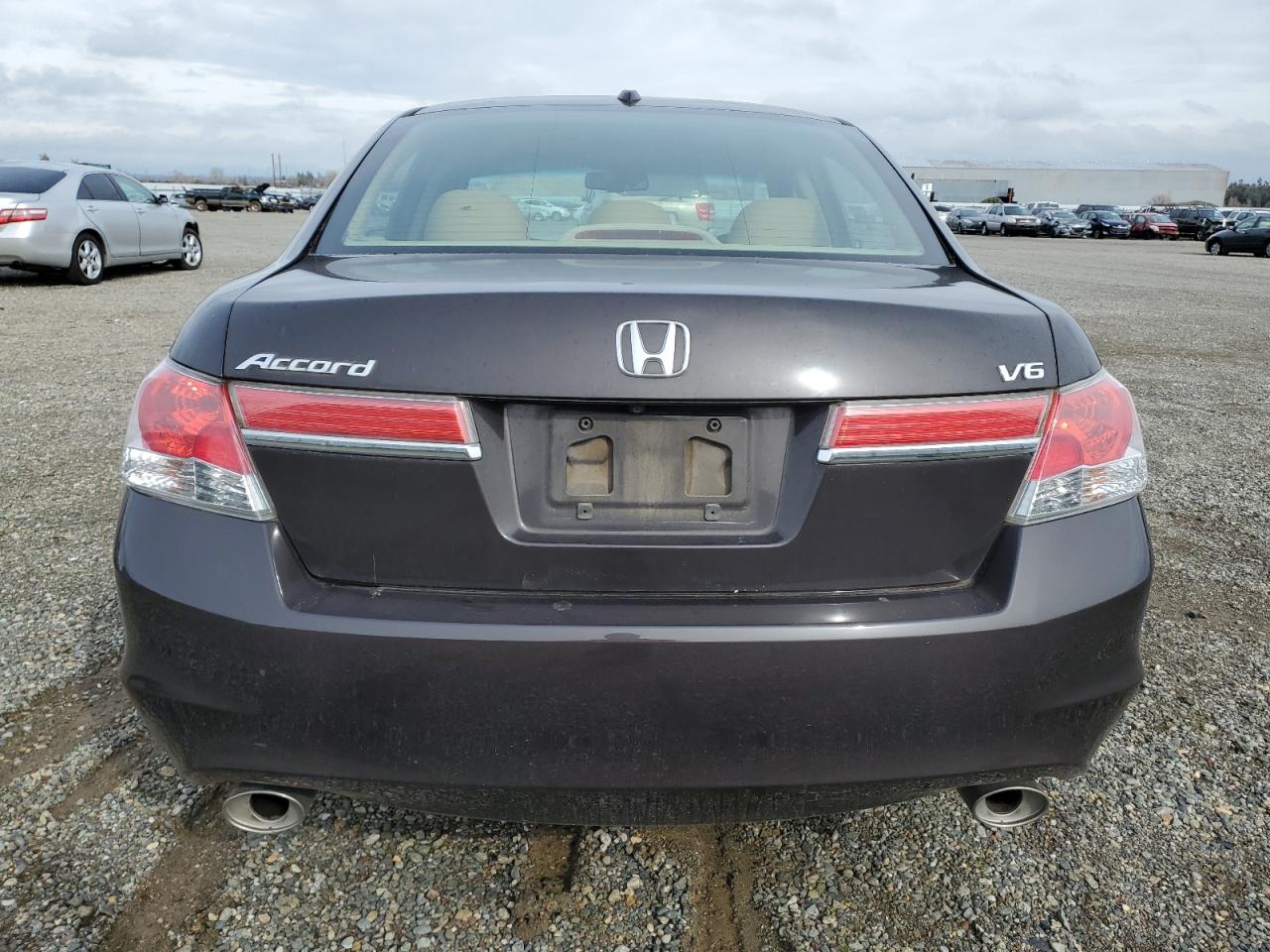 2012 Honda Accord - Image 6