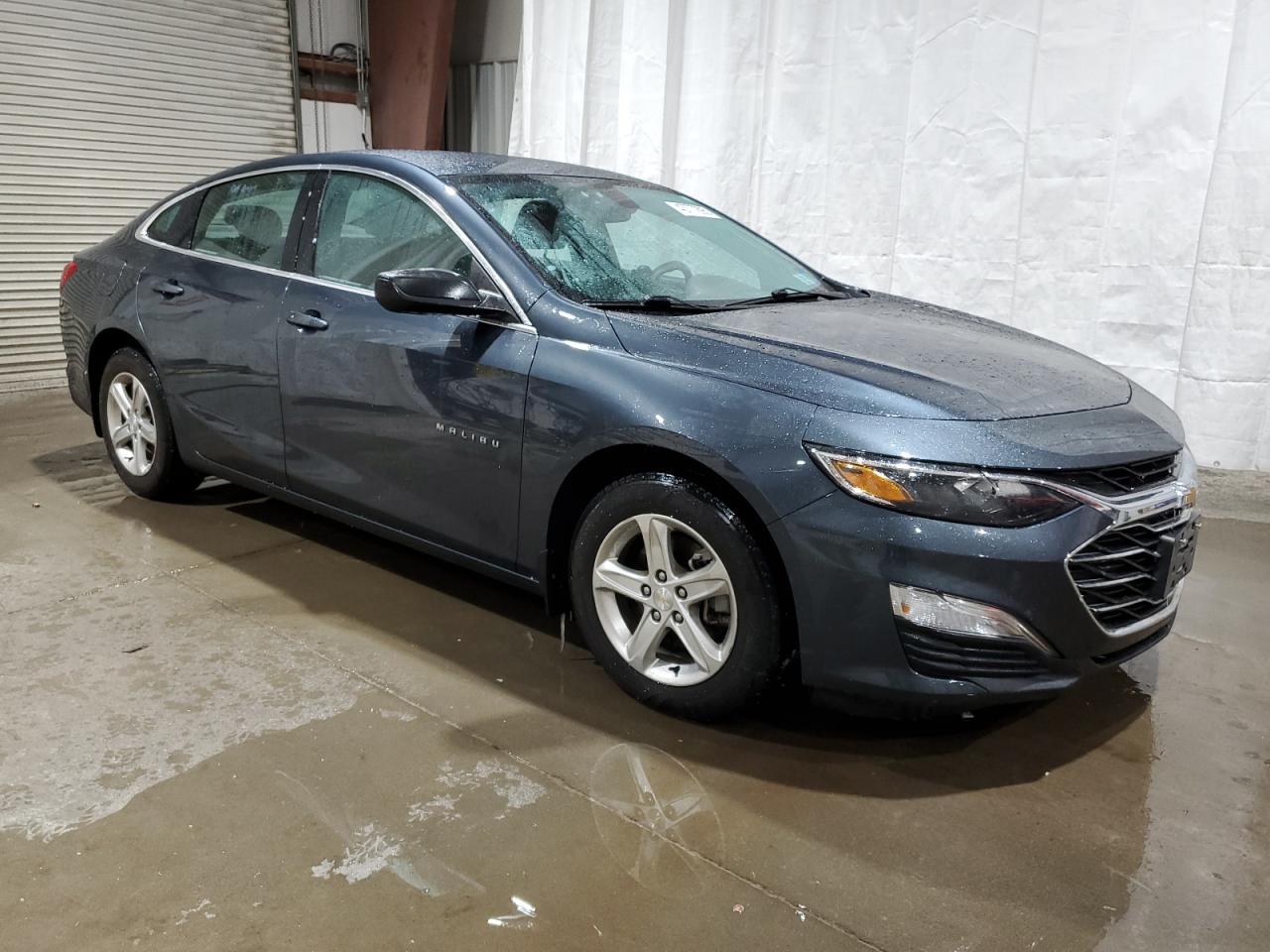 2021 Chevrolet Malibu - Image 4