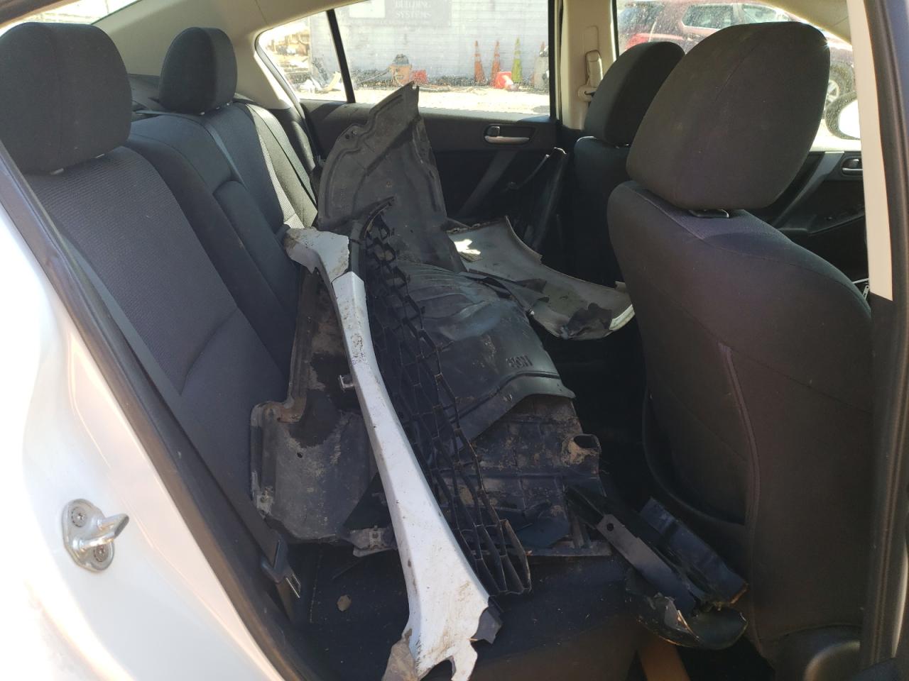 2010 Mazda 3 - Image 10