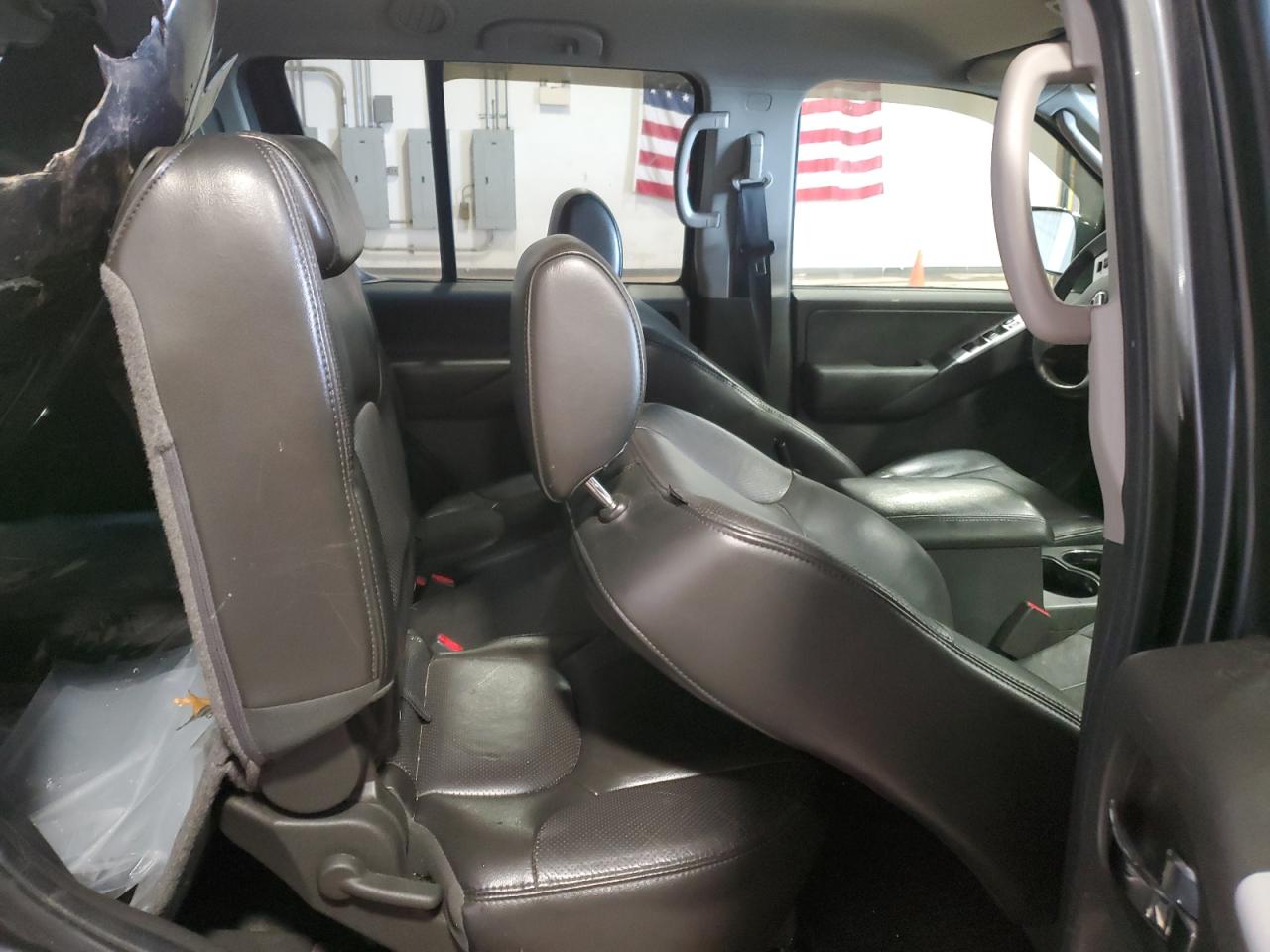 2011 Nissan Pathfinder - Image 11