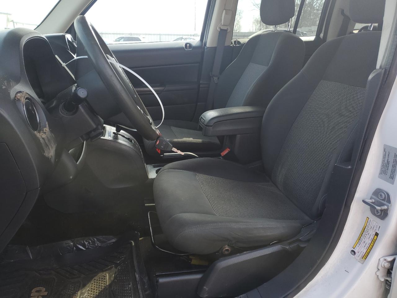 2016 Jeep Liberty (Patriot) - Image 7