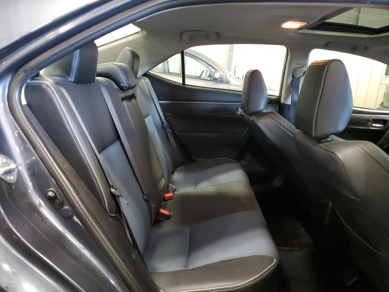 2015 Toyota Corolla - Image 10