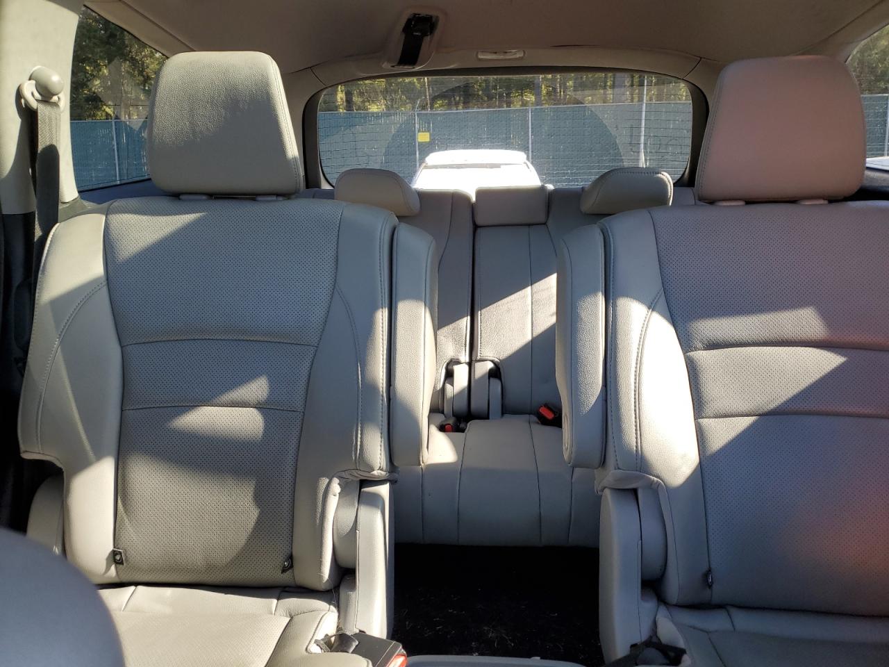 2016 Honda Pilot - Image 10