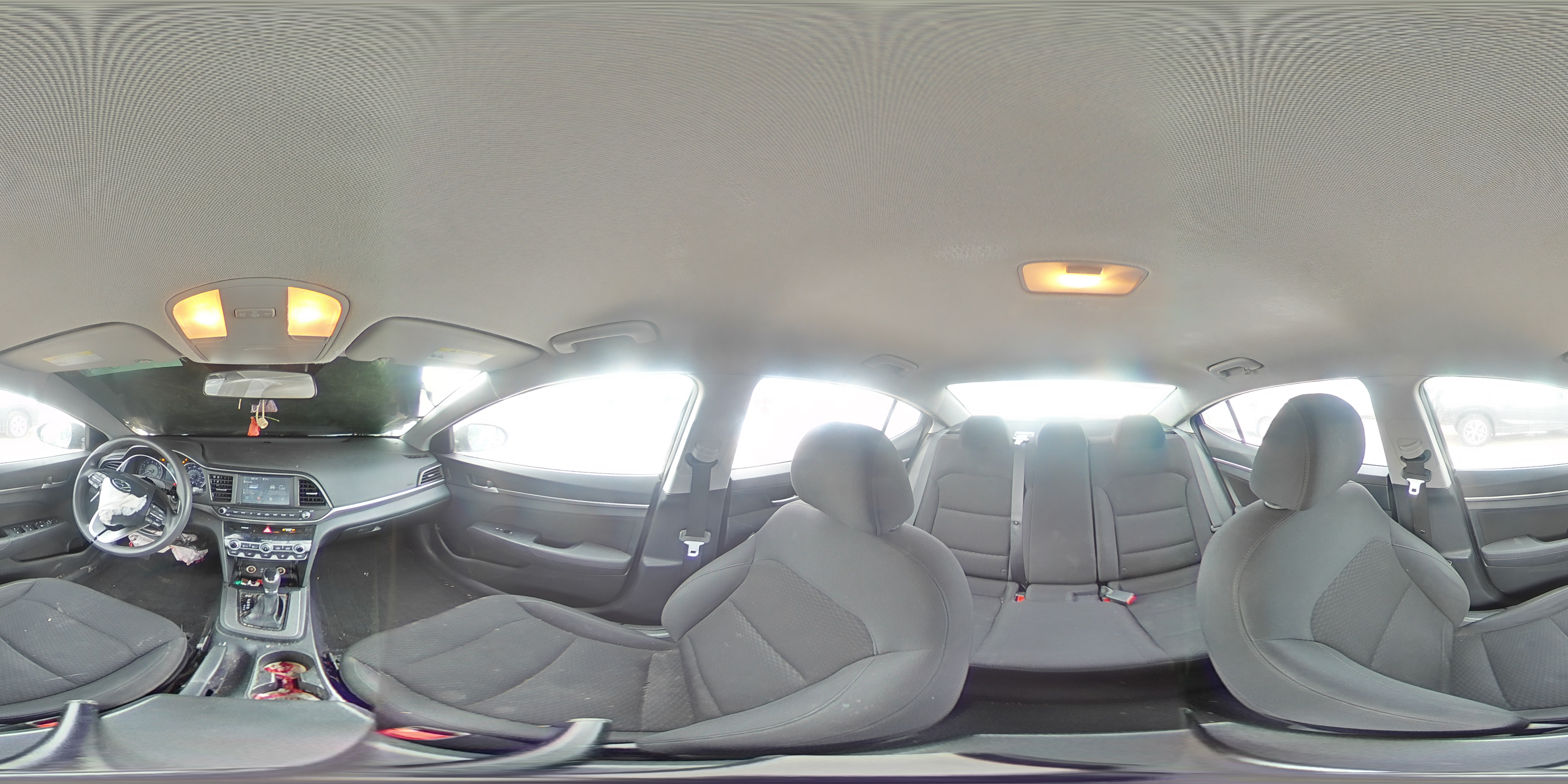 2020 Hyundai Elantra - Image 13