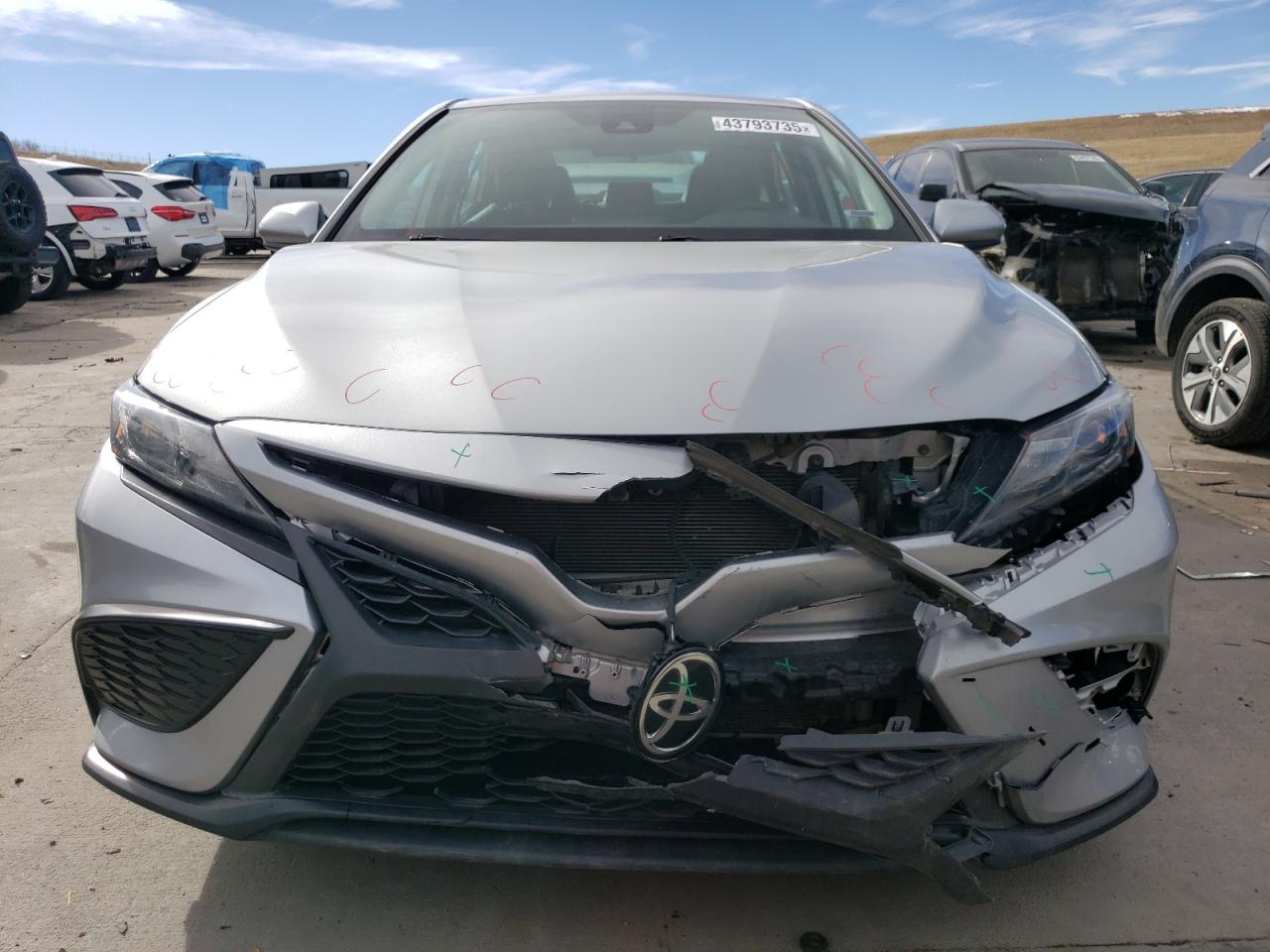 2021 Toyota Camry - Image 5