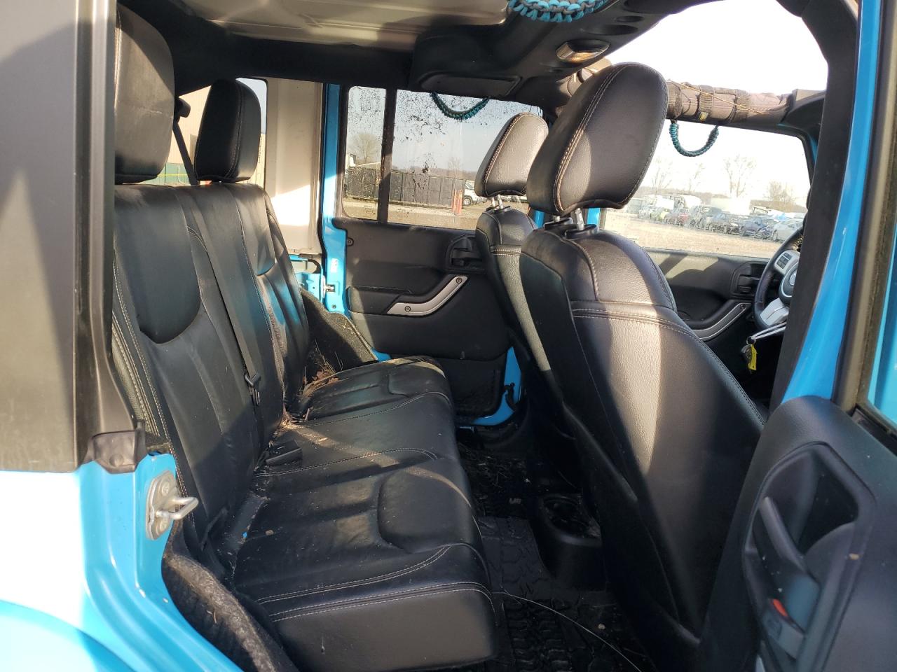 2017 Jeep Wrangler - Image 11