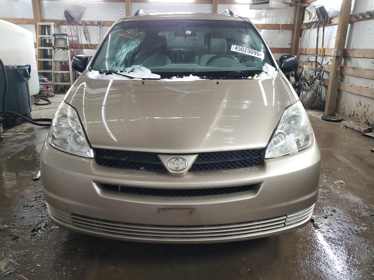 2005 Toyota Sienna - Image 5